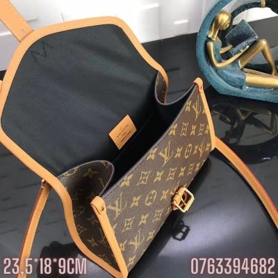 Tui xach nu Louis Vuitton hoa tiet hoa logo mau nau khoa cai phia truoc TNLV06 5