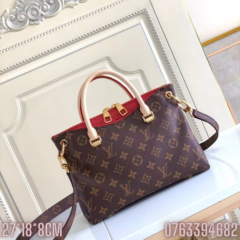 Tui xach nu Louis Vuitton hoa tiet hoa logo mau nau quoai mau sua TNLV03