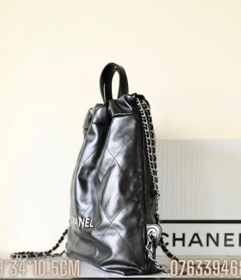 Balo nu Chanel 22 mau den logo bac BLCN04 2