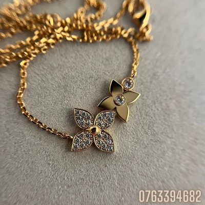 Day chuyen Louis Vuitton Star Blossom VCLV07 2