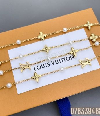 Day chuyen Louis Vuitton hoa tiet logo phoi ngoc trai VCLV02 6