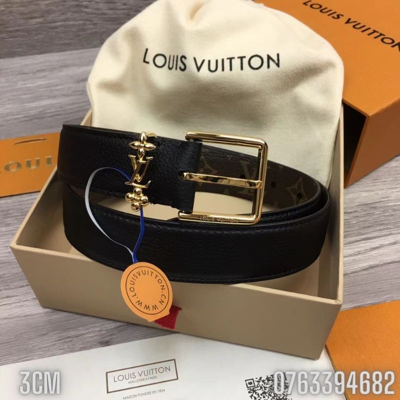 That lung nu Louis Vuitton khoa kim hoa tiet dai cai hoa logo TLNLV07 8