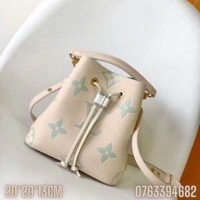 Tui nu Louis Vuitton Nano Noe trang sua hoa tiet logo xanh TNLV23 8