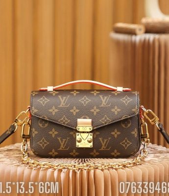 Tui nu Louis Vuitton Pochette Mestis East West mau nau TNLV38