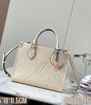 Tui nu Louis Vuitton Tote Onthego hoa tiet monogram dap chim TNLV44