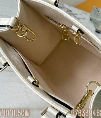 Tui nu Louis Vuitton Tote Onthego hoa tiet monogram dap chim TNLV44 8