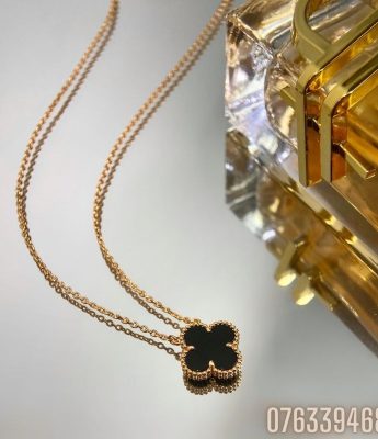 Vong co Van Cleef Arpels xa cu mau den VCVCA06 4