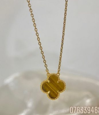 Vong co Van Cleef Arpels xa cu mau vang VCVCA03 3