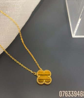 Vong co Van Cleef Arpels xa cu mau vang VCVCA03 4