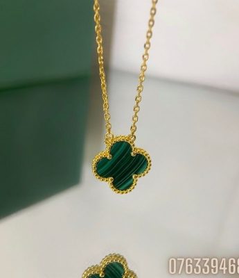 Vong co Van Cleef Arpels xa cu xanh la VCVCA02 1