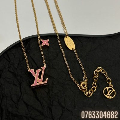 Vong co nu Louis Vuitton mat LV mau hong VCLV05 6