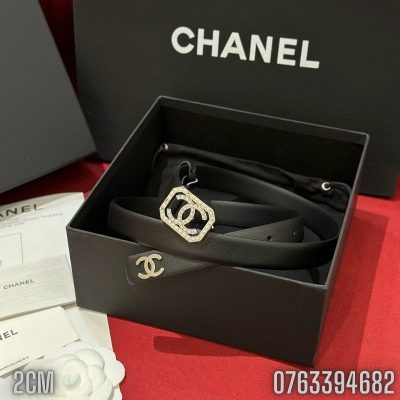 That lung nu Chanel Metal Black CC dinh da ban 2cm TLNC04