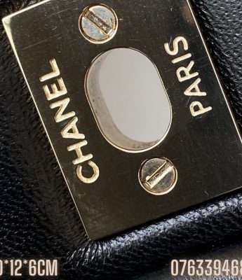 Tui Chanel Flap co quai xach mau den TNCN39 4