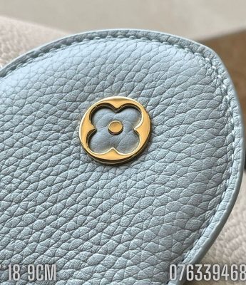 Tui nu Louis Vuitton Capucines Mini mau trang xanh TNLV59 7