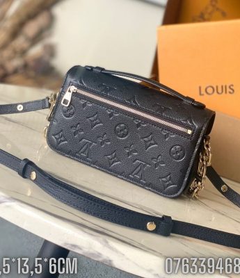 Tui nu Louis Vuitton Pochette Metis hoa chim mau den TNLV65 4