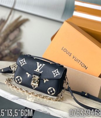 Tui nu Louis Vuitton Pochette Metis hoa mau den TNLV63