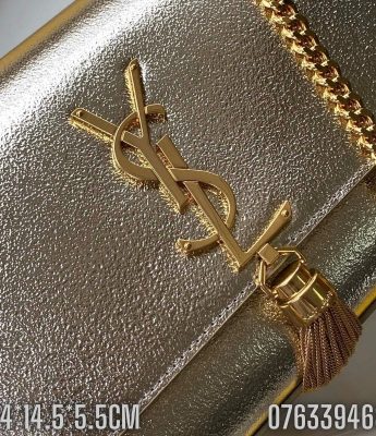 Tui nu YSL Kate Tassel Small mau bac logo mau vang gold size 24 TNYSL20 2