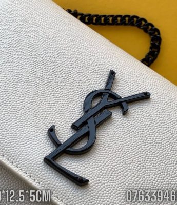 Tui nu Yves Saint Laurent YSL Kate Small Chain Bag mau trang logo mau den TNYSL14