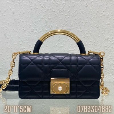 Tui xach Dior Ange mini mau den TND40