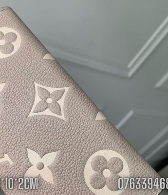 Vi nu Louis Vuitton Emilie Monogram mau ghi VNLV02 2