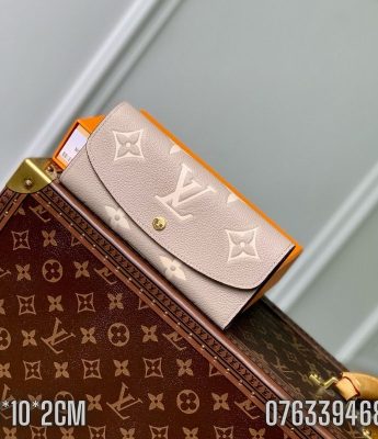 Vi nu Louis Vuitton Emilie Monogram mau ghi VNLV02