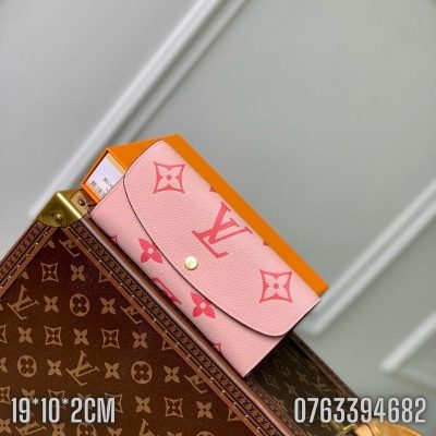 Vi nu Louis Vuitton Emilie Monogram mau hong VNLV01