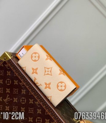 Vi nu Louis Vuitton Emilie Monogram mau vang VNLV03 8