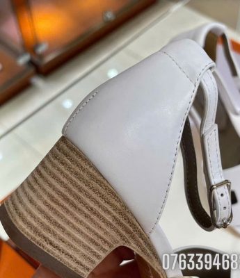 Dep nu Hermes Encens Sandal mau trang DNHM68 2