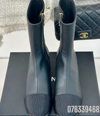 Giay nu Chanel boots co cao da mau den GNC25 2