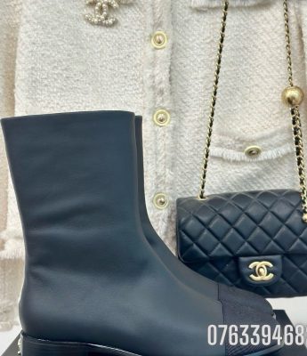 Giay nu Chanel boots co cao da mau den GNC25 5