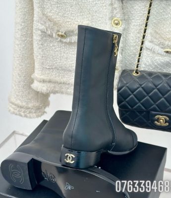 Giay nu Chanel boots co cao da mau den GNC25 7