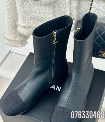 Giay nu Chanel boots co cao da mau den GNC25 9