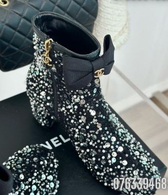 Giay nu Chanel boots co ngan dinh da mau den GNC29 7