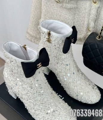 Giay nu Chanel boots co ngan dinh da mau trang GNC28 2