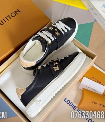 Giay nu Louis Vuitton the thao mau den tag logo GNLV02 2