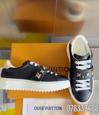 Giay nu Louis Vuitton the thao mau den tag logo GNLV02 4