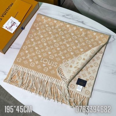 Khan choang Louis Vuitton hoa tiet hoa vang KCLV25 7