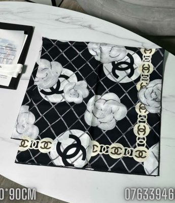 Khan lua Chanel Camellia Scarf mau den KCCN05 6