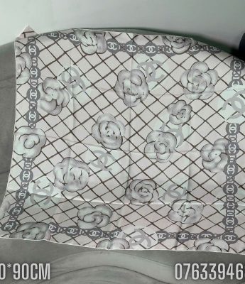 Khan lua Chanel Camellia Scarf mau hong KCCN03 2