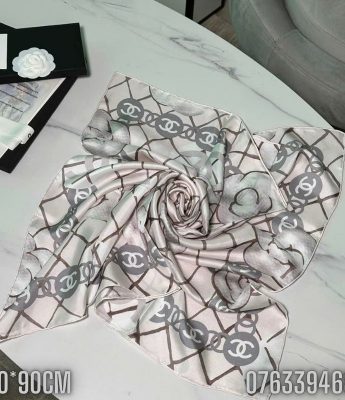 Khan lua Chanel Camellia Scarf mau hong KCCN03 3