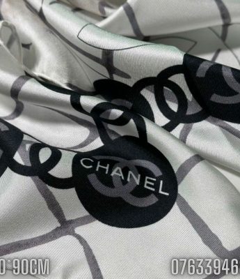 Khan lua Chanel Camellia Scarf mau trang KCCN04 6