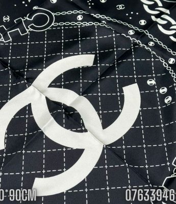 Khan lua Chanel Silk Scarf hoa tiet mau trang KCCN02 3