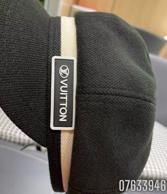 Mu Louis Vuitton Boater Cap mau den MNLV11 1