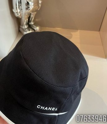 Mu nu Chanel Reversible Bucket 2 mau MNCN11 1