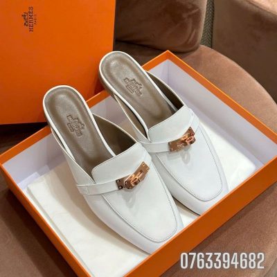 Suc nu Hermes Mules Oz mau trang GNHM05 4