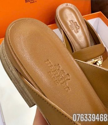 Suc nu Hermes Mules Oz mau vang GNHM03 1