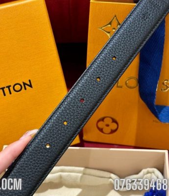 That lung nu Louis Vuitton day da nhan den khoa logo cai TLLV25 1