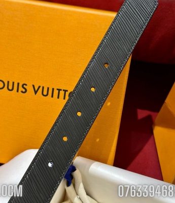 That lung nu Louis Vuitton day den taiga khoa logo kep TLLV22 5