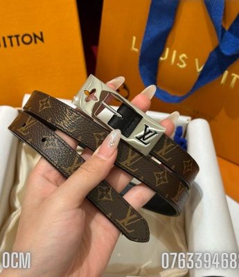 That lung nu Louis Vuitton day hoa nau khoa trang tu dong TLLV26 6