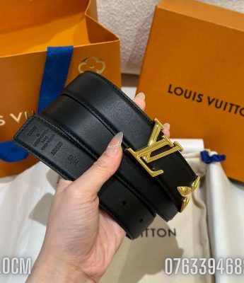 That lung nu Louis Vuitton khoa logo cai mau den TLLV17 8